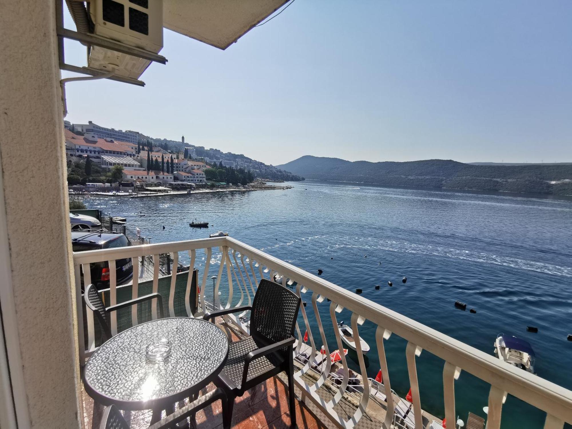 Apartmani Lezenic M Neum Kültér fotó